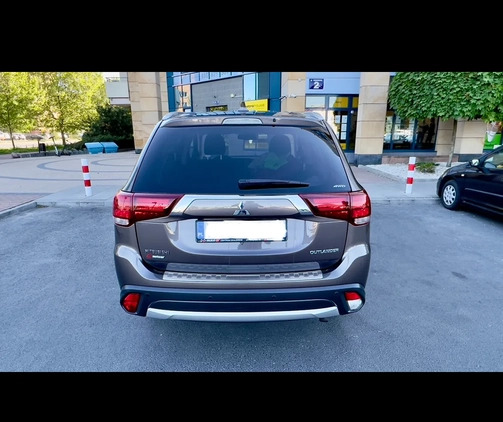 Mitsubishi Outlander cena 74999 przebieg: 115000, rok produkcji 2016 z Warszawa małe 92